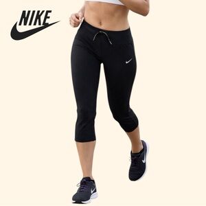Nike Dri-FIT Black Athletic Capri Leggings – Women’s Small – Reflective Running
